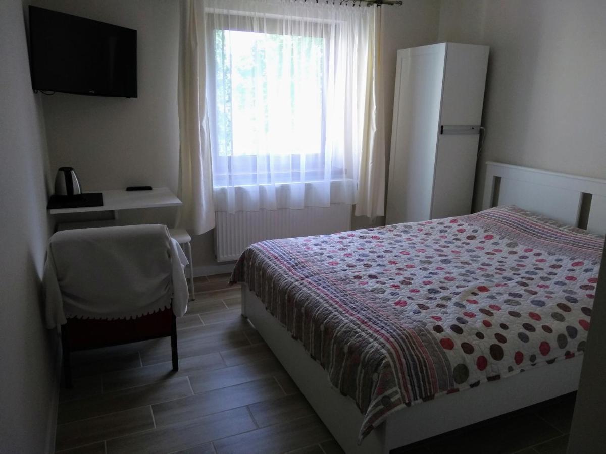 Apartamenty Warka Bagian luar foto