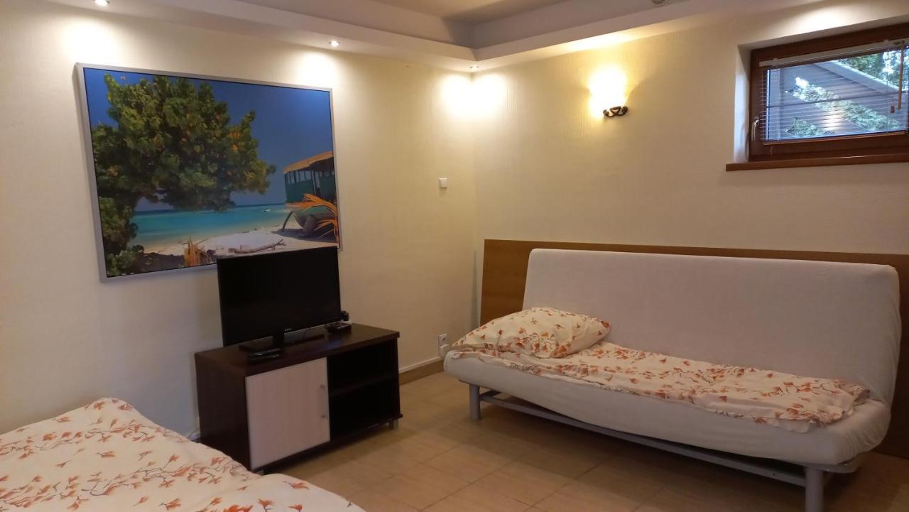 Apartamenty Warka Bagian luar foto