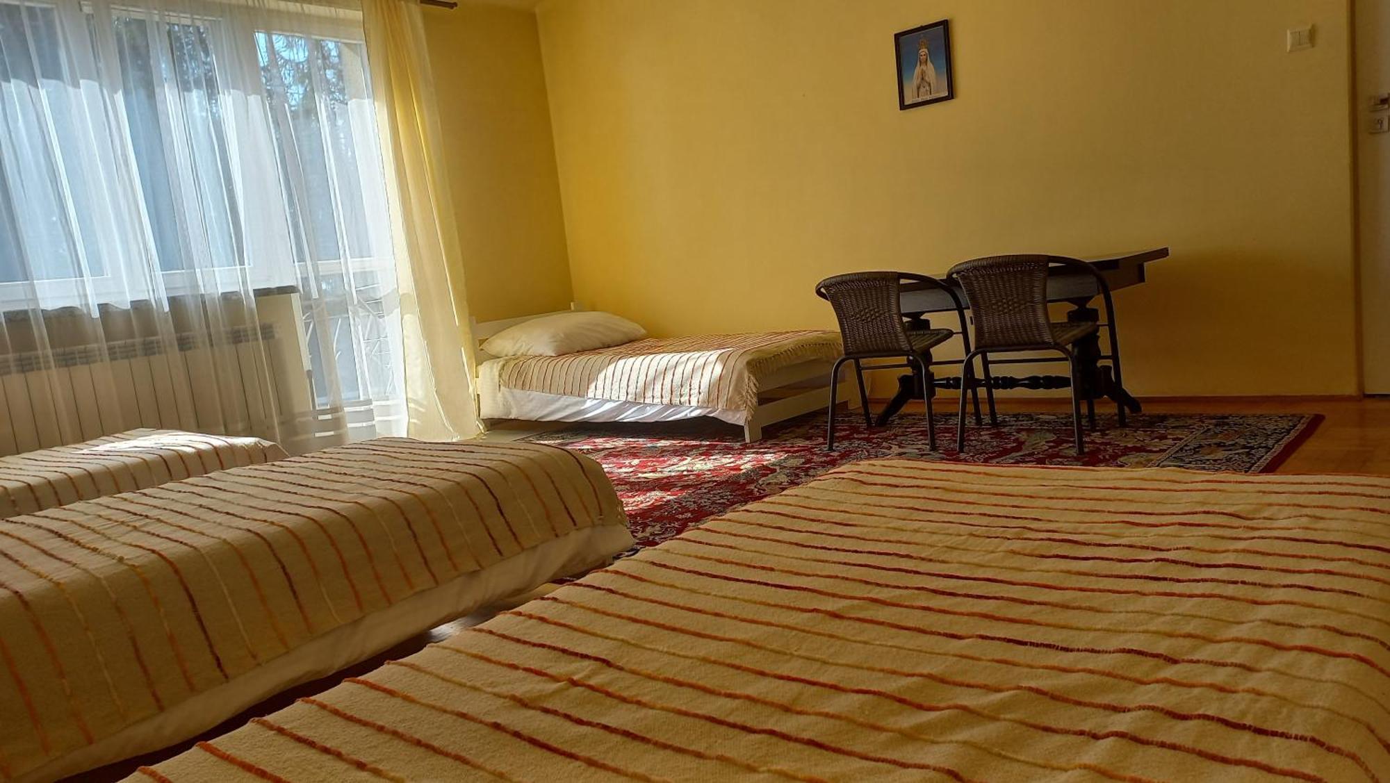 Apartamenty Warka Bagian luar foto