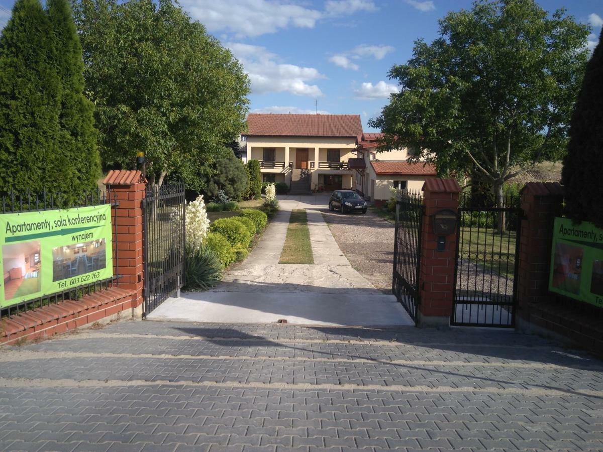 Apartamenty Warka Bagian luar foto