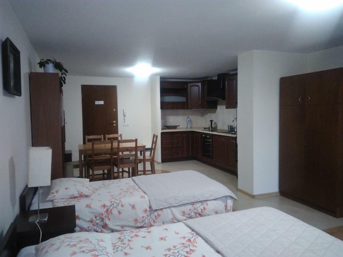 Apartamenty Warka Bagian luar foto